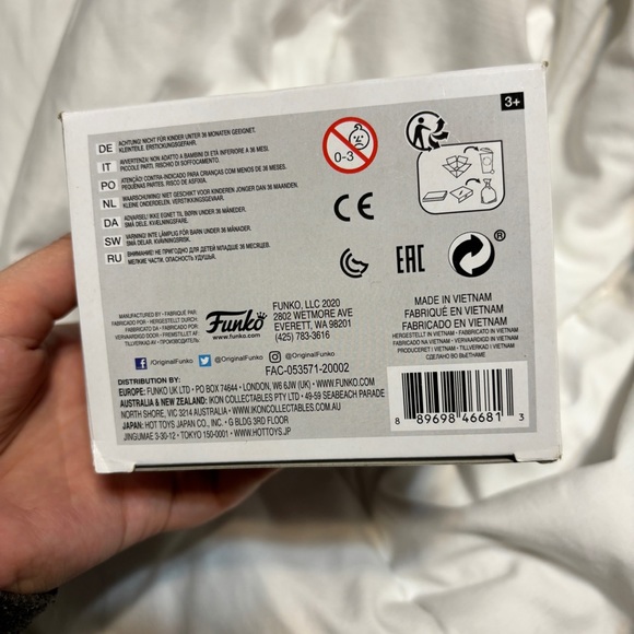 FunkoPop Bobble Head- Marvel- Black Widow 604 - Picture 2 of 5